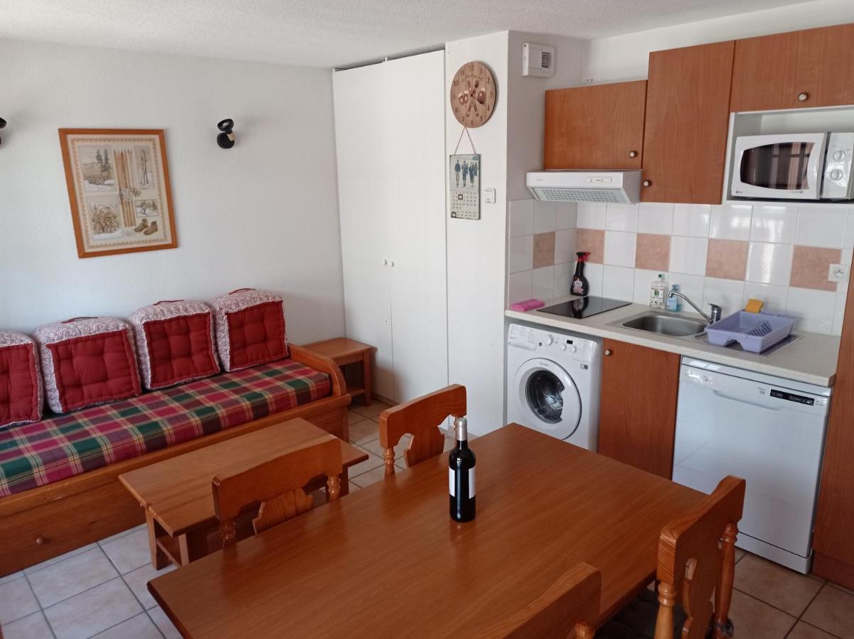Agreable Appartement Avec Balcon Dans Residence Calme 코트레 외부 사진
